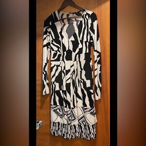 Liz Lange Maternity Black and White Abstract Long Sleeve Dress size xs